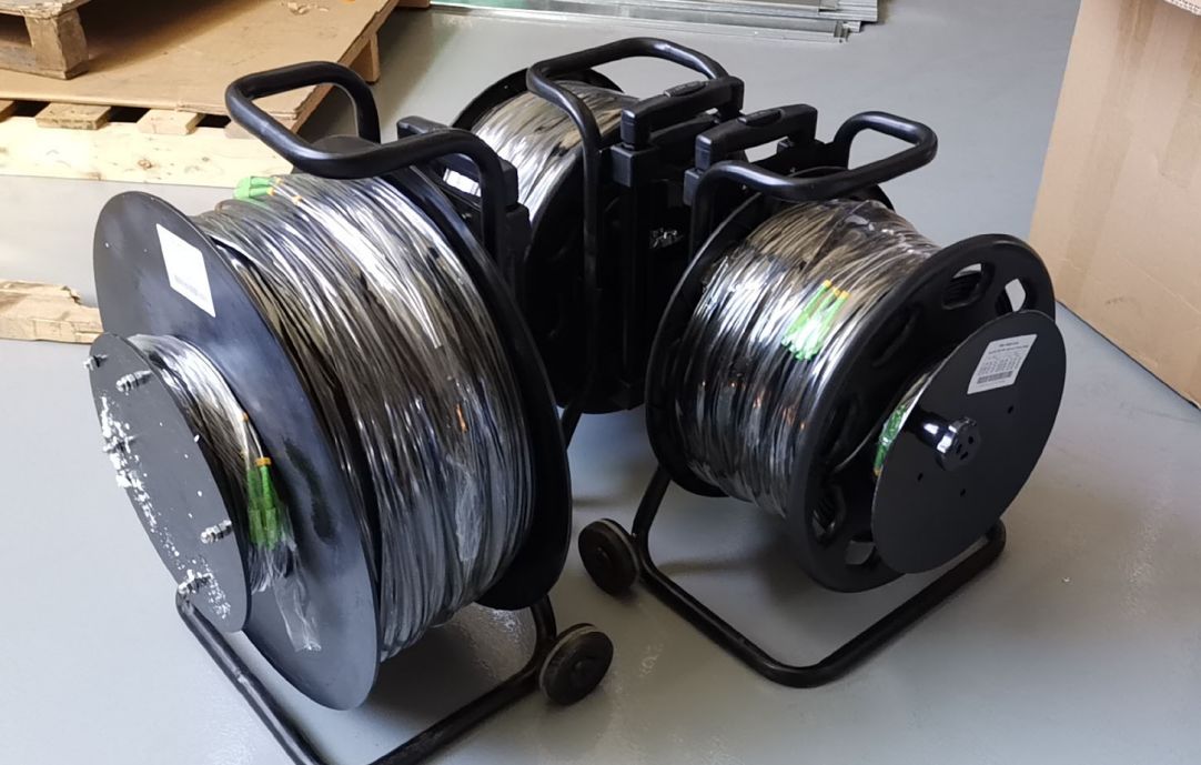 tachtical field fiber optic patch cable